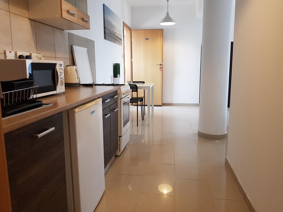 Valentinos Apartments 파포스 외부 사진