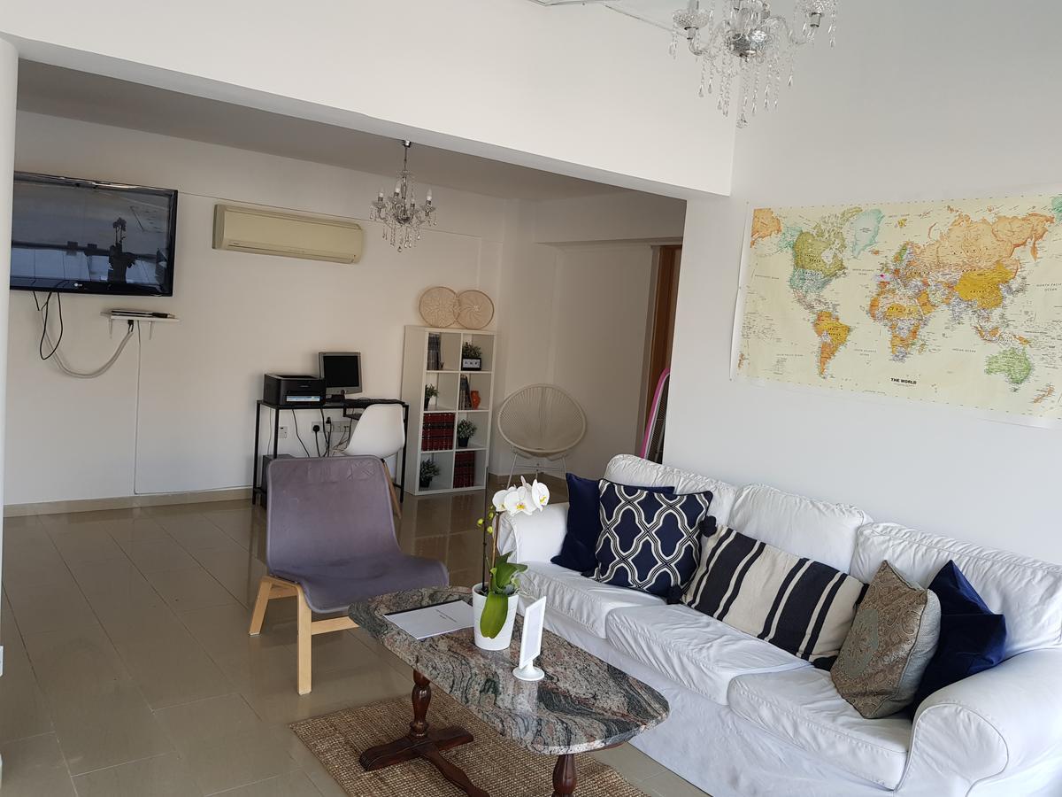 Valentinos Apartments 파포스 외부 사진