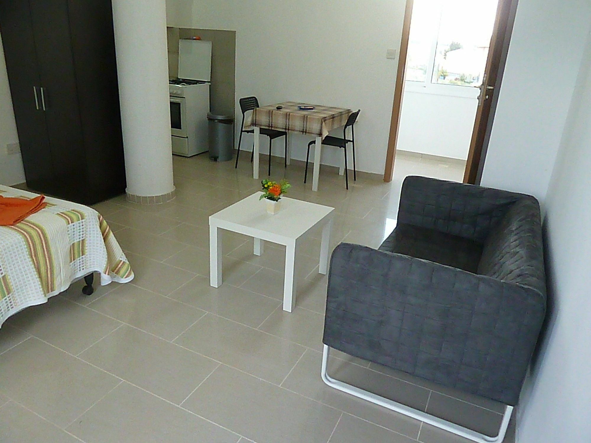 Valentinos Apartments 파포스 외부 사진