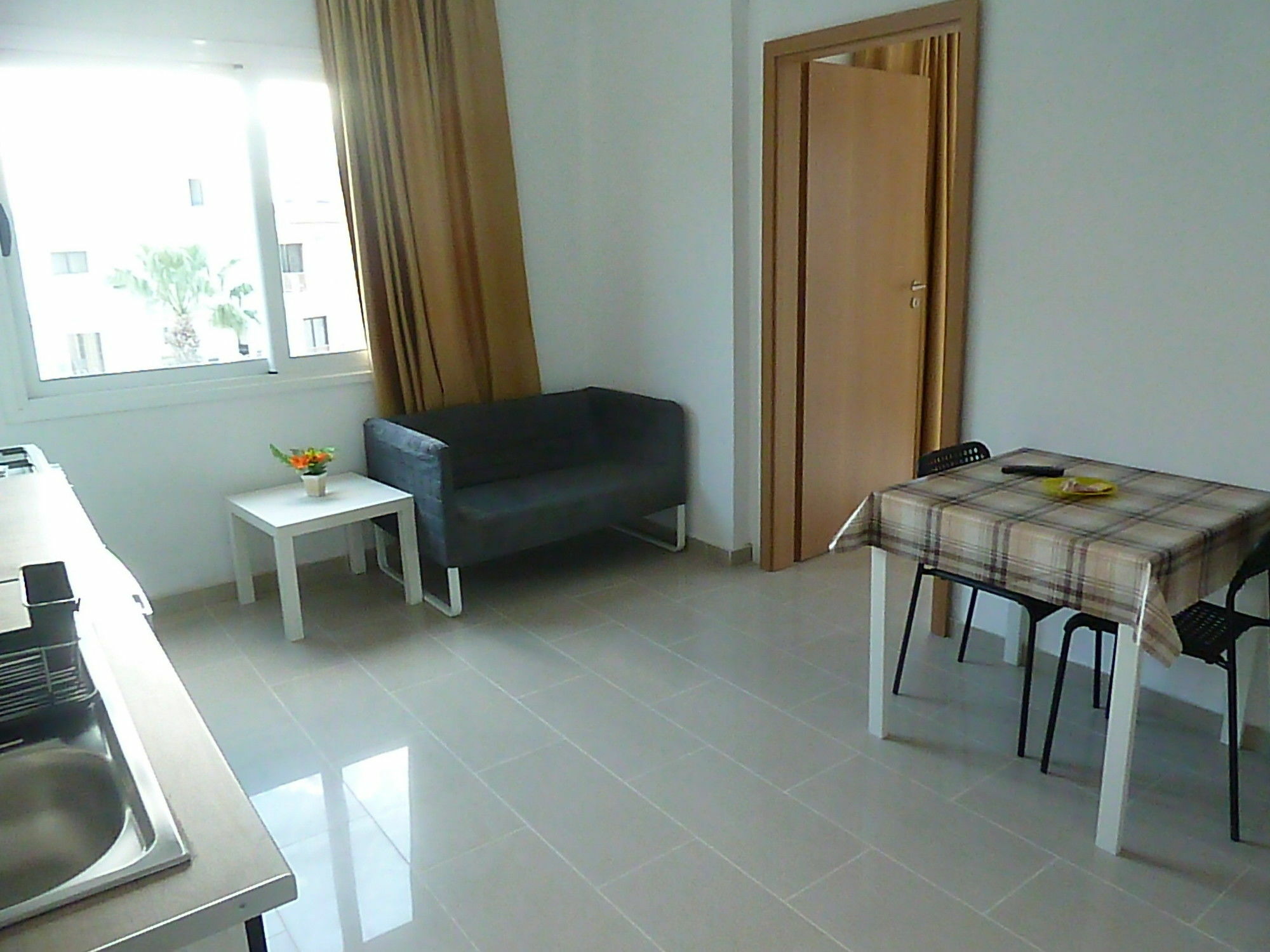 Valentinos Apartments 파포스 외부 사진