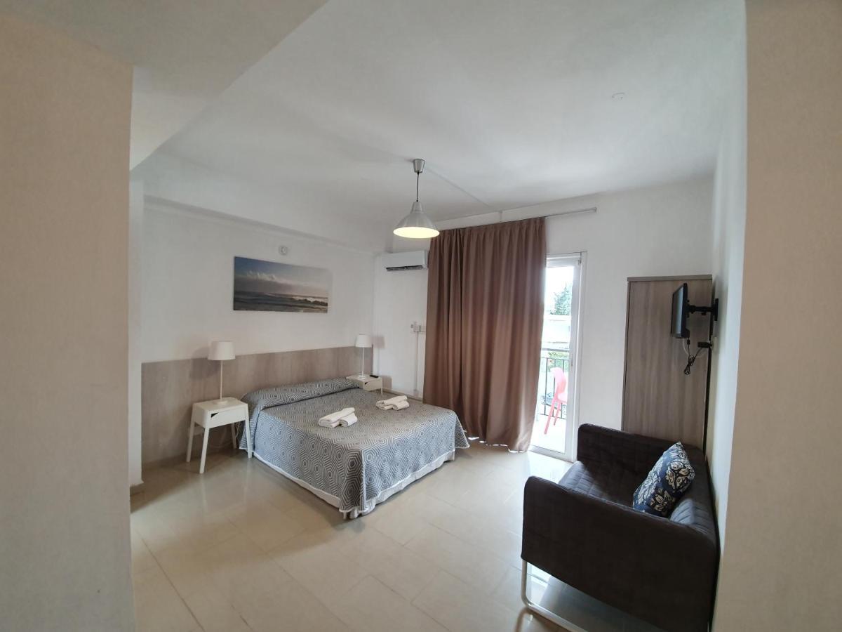 Valentinos Apartments 파포스 외부 사진